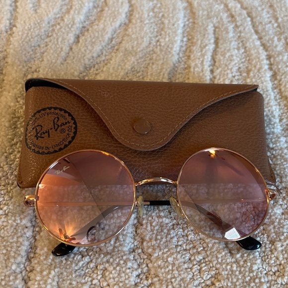 Ray-Ban sunglasses - Picture 1 of 3